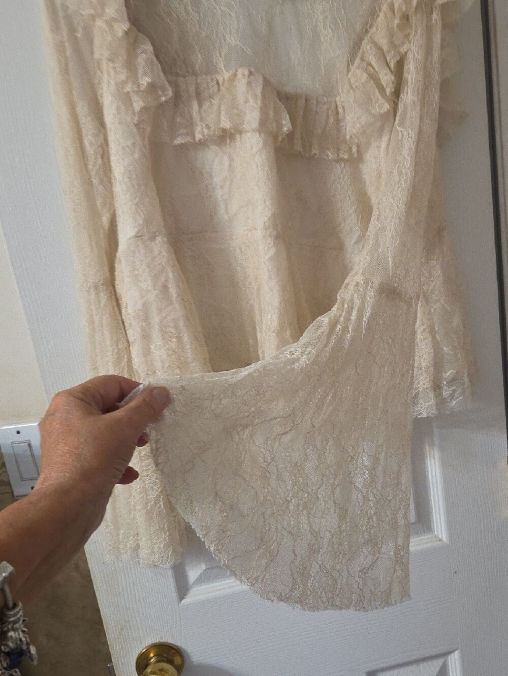 Wonderly Cream Lace Ruffle Blouse - Picture 4 of 4